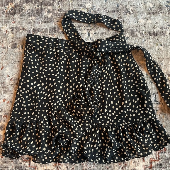 Black and Tan Polka Dot Half-Wrap Skirt - Picture 1 of 3